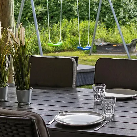 5 Bedroom Amazing In Fårvang