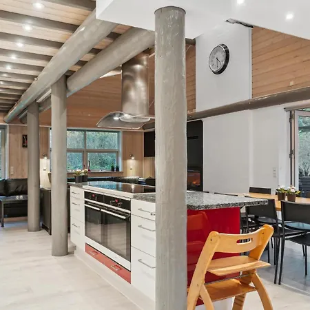 度假居 In With Sauna *