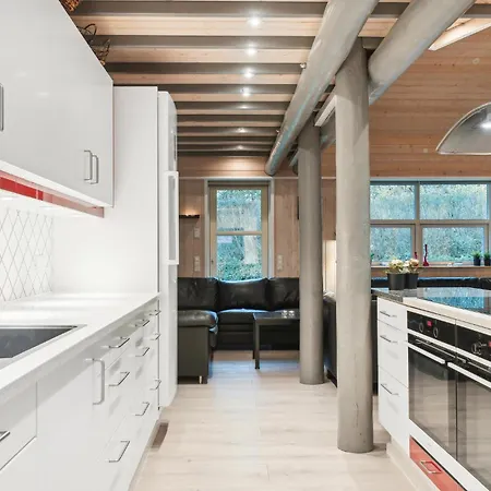 5 Bedroom Amazing In *