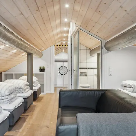5 Bedroom Amazing In *