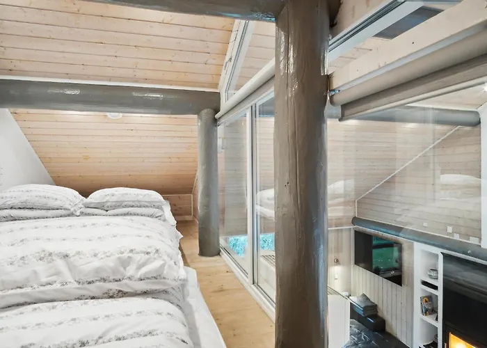 In With Sauna