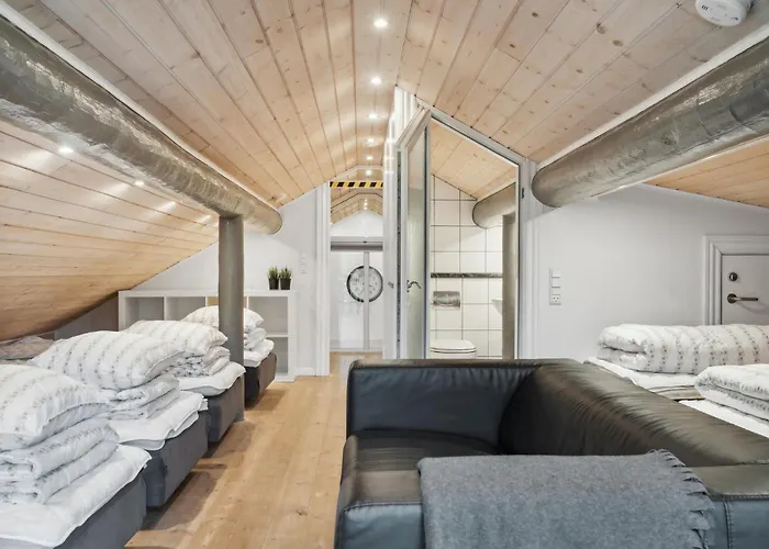 In With Sauna *